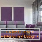 Сіро-фіолетовий диван