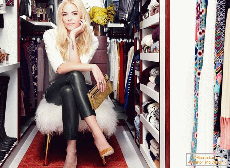 Гардеробна 2 кв. м. - фото цікавих варіантів дизайну