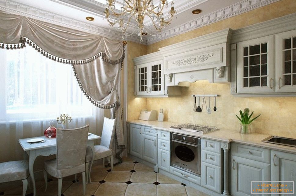 Кухня в класичному стилі з багетами на стелі