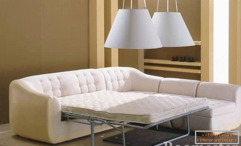 Білий кутовий диван з ортопедичним матрацом