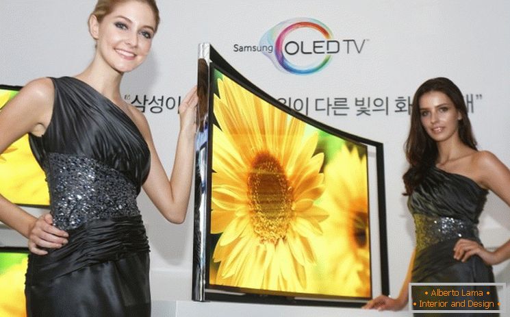 Samsung представили вигнутий OLED телевізор