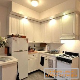 Як пофарбувати паркет - проста інструкція для початківців.