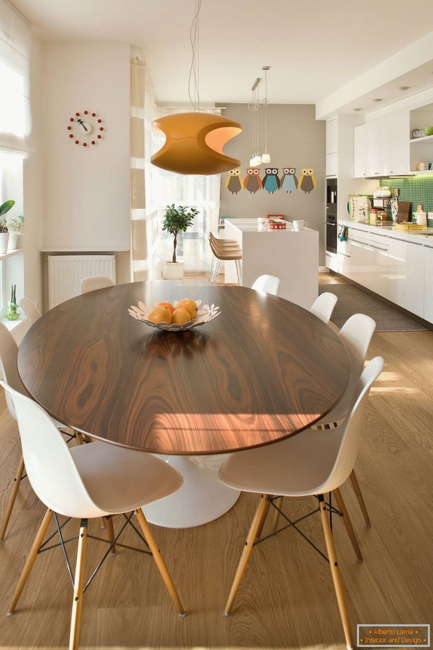 Дизайн дерев'яного столу для кухні