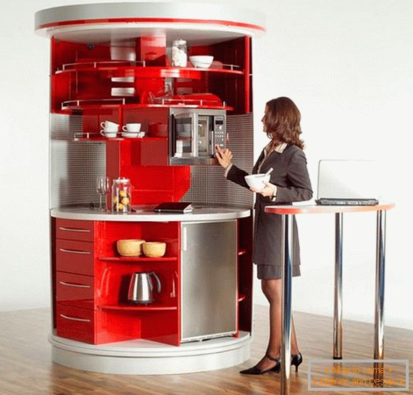 Функціональний кухонну шафу від Compact Concepts