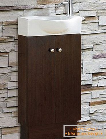 Туалетний столик Glenwood в дизайні маленької ванної