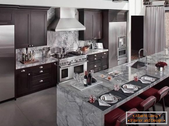 Сірий колір кухни с элементами марсала 2015