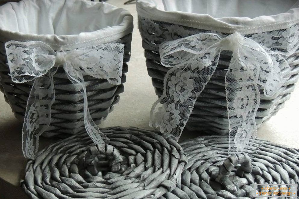 Плетені вази з паперових трубочок