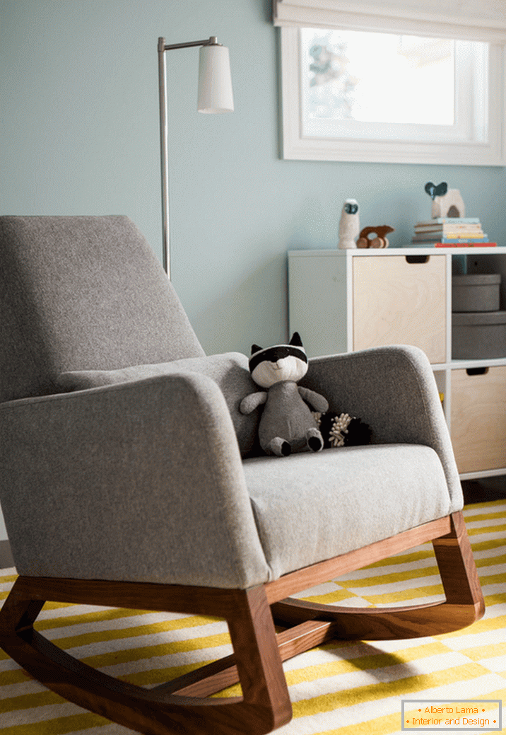 Крісло-гойдалка в інтер'єрі - 115 фото новинок