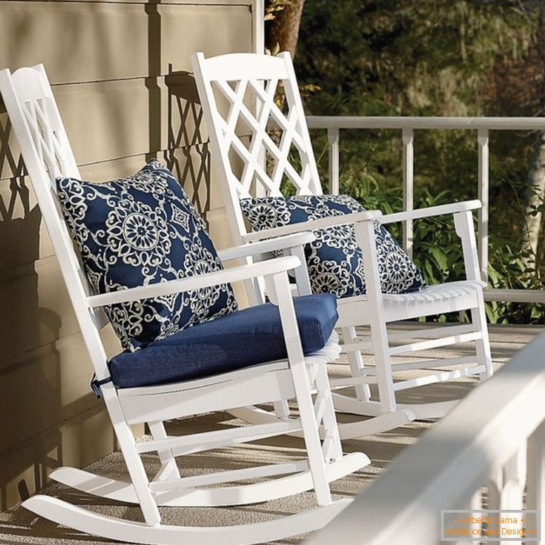 Крісло-гойдалка в інтер'єрі - 115 фото новинок