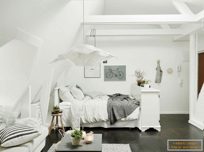 Інтер'єр спальної кімнати будинку в Швеції