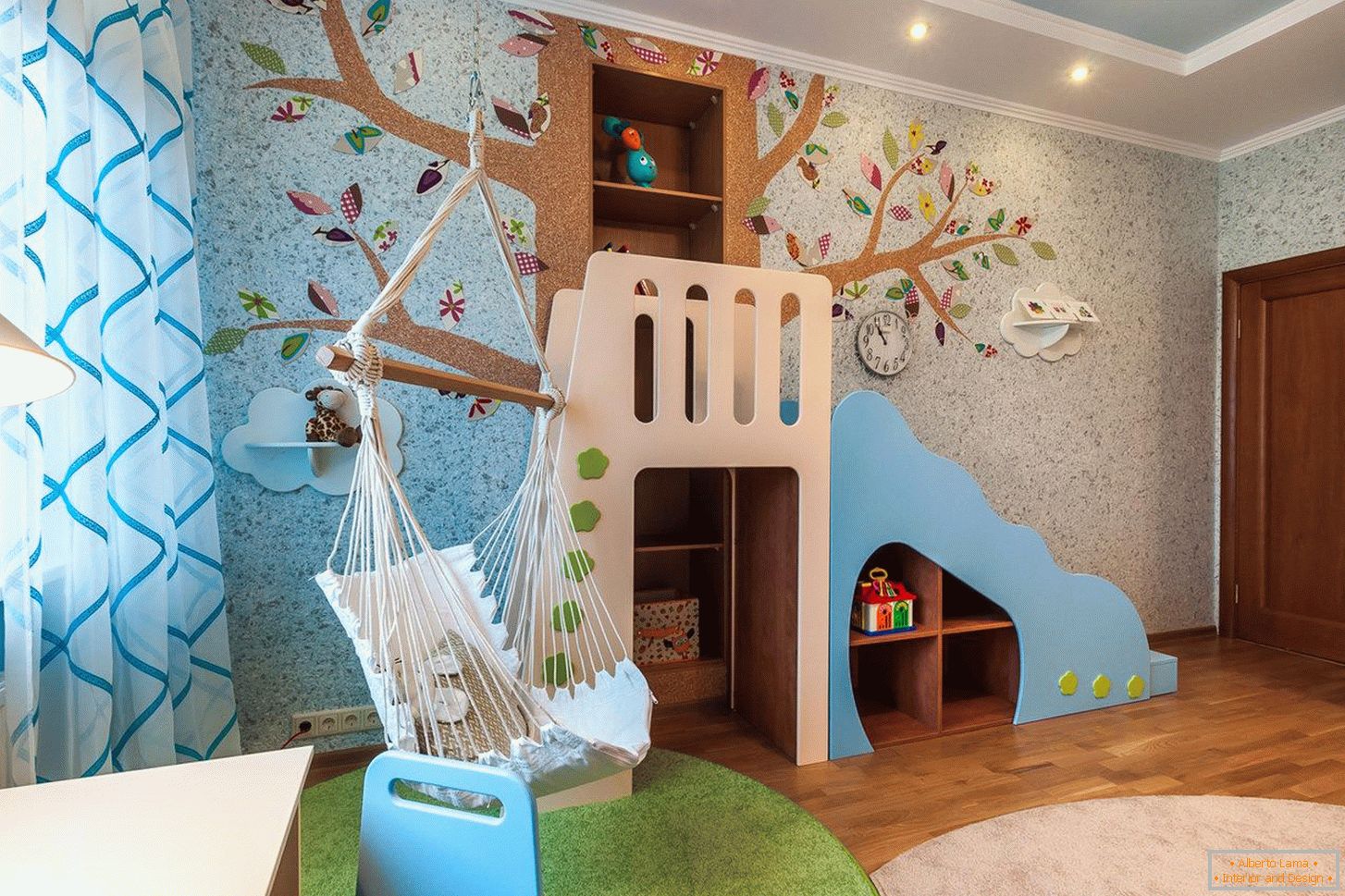 Дизайн стіни в дитячій кімнаті