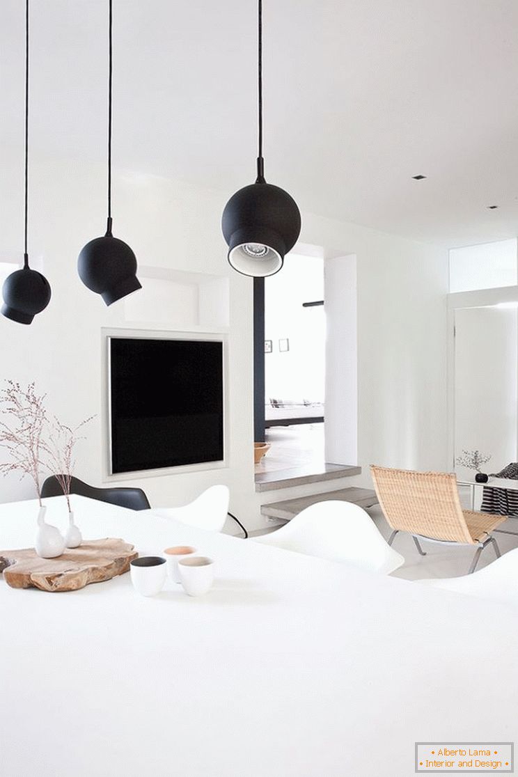 Дизайн невеликої квартири в чорно-білому кольорі