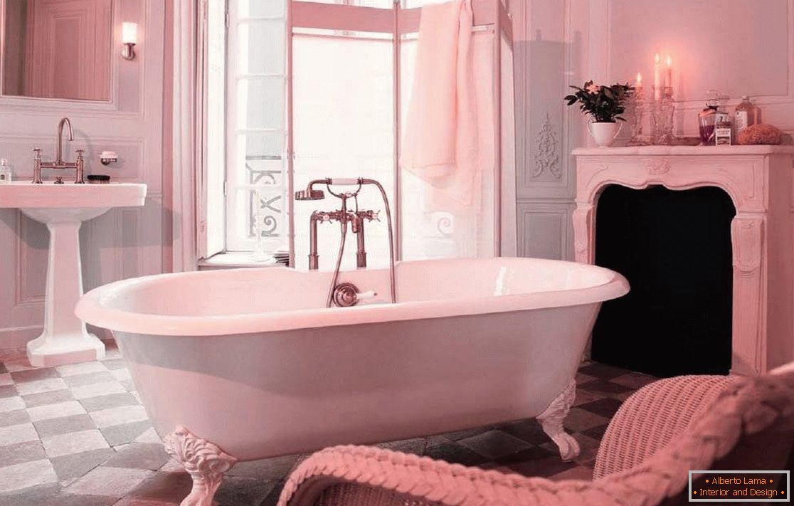 Шикарна ванна в рожевих відтінках