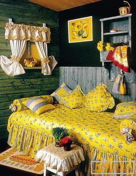 Спальня з текстильним декором під російський дизайн