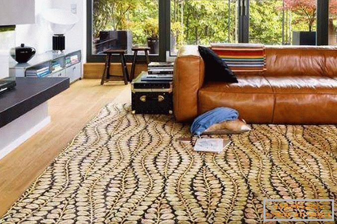 Вовняні килими сучасного дизайну в інтер'єрі: гідності, правила вибору, фото килимів з вовни