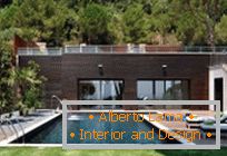 Сучасна архітектура: Шикарний приватний будинок на узбережжі Середземного моря в Іспанії