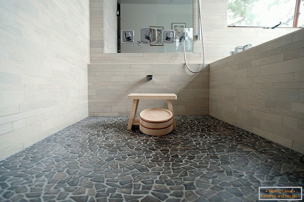 Підлога в ванной из натурального камня
