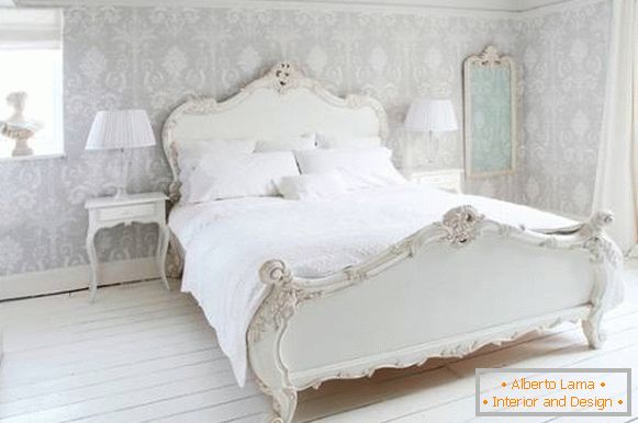 Ніжні бузкові шпалери в стилі прованс для спальні - фото
