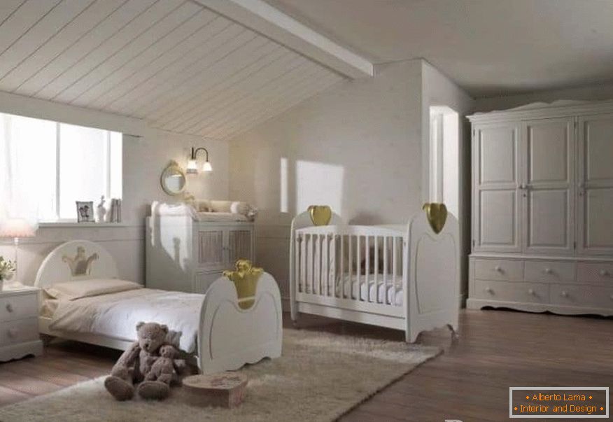 Біла дитяча кімната в стилі гранж