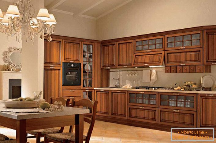 Кухонний куточок для кухні в стилі ліберті виготовлений з натурального дерева, що є одним з основних вимог стилістичної концепції. 
