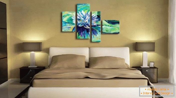Модульна картина без рам - цікаве рішення для спальні в модерн стилі. Насичені синьо-зелені відтінки картини роблю атмосферу більш яскравою і стильною.
