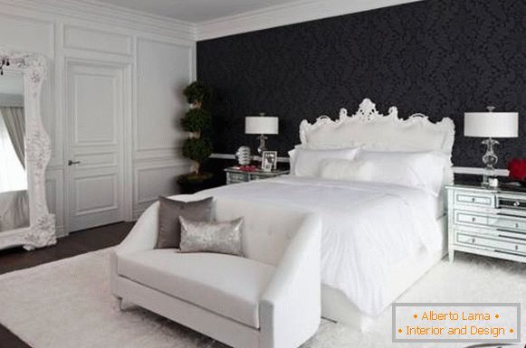 Чорні шпалери для стін в спальні з білими меблями