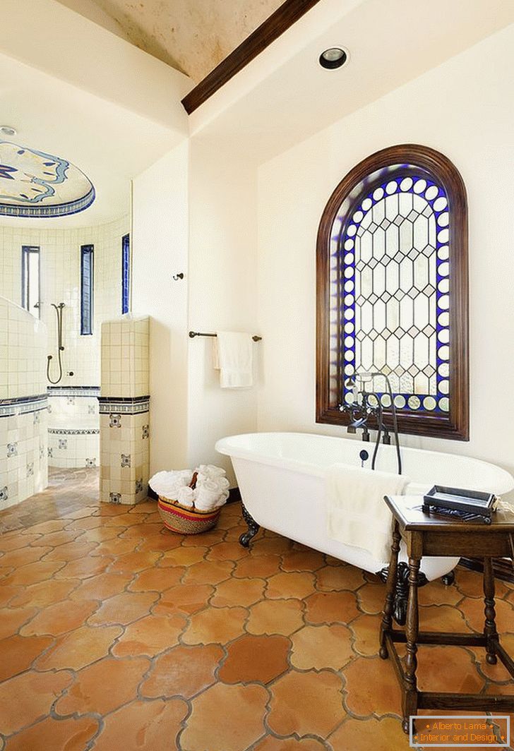 сальтільо-плитка у ванній кімнаті-приносить теплу до сучасної середземноморської установки