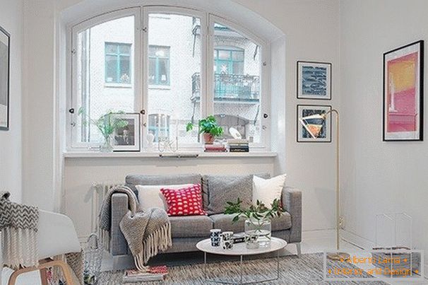 Вітальня невеликої квартири в скандинавському стилі