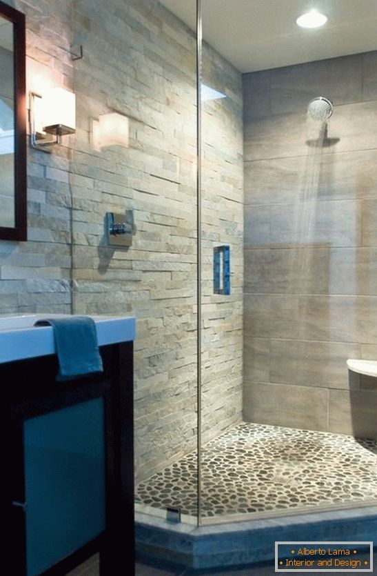 Стіни душовою кабіною зі штучного каменю