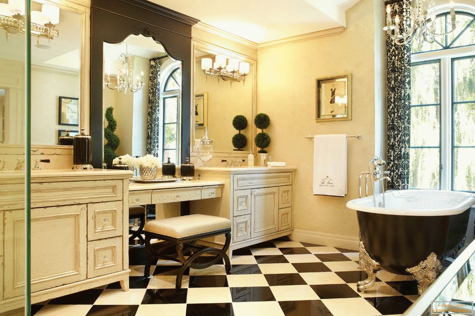 Шаховий підлогу у ванній в класичному стилі