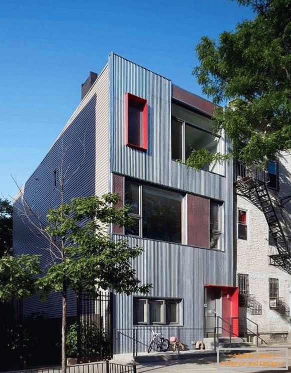 Дизайн приватного будинку з металевим покриттям