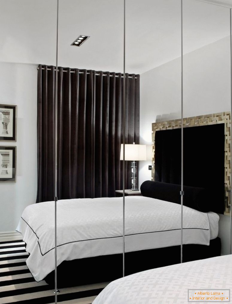 Дзеркало в спальні - фото приклади розміщення в інтер'єрі